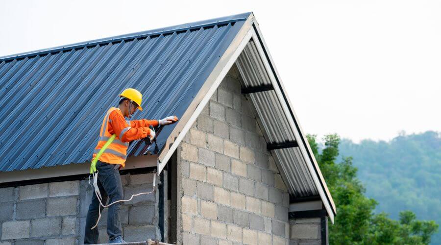 Expert new roof installation services in Berwick, IA